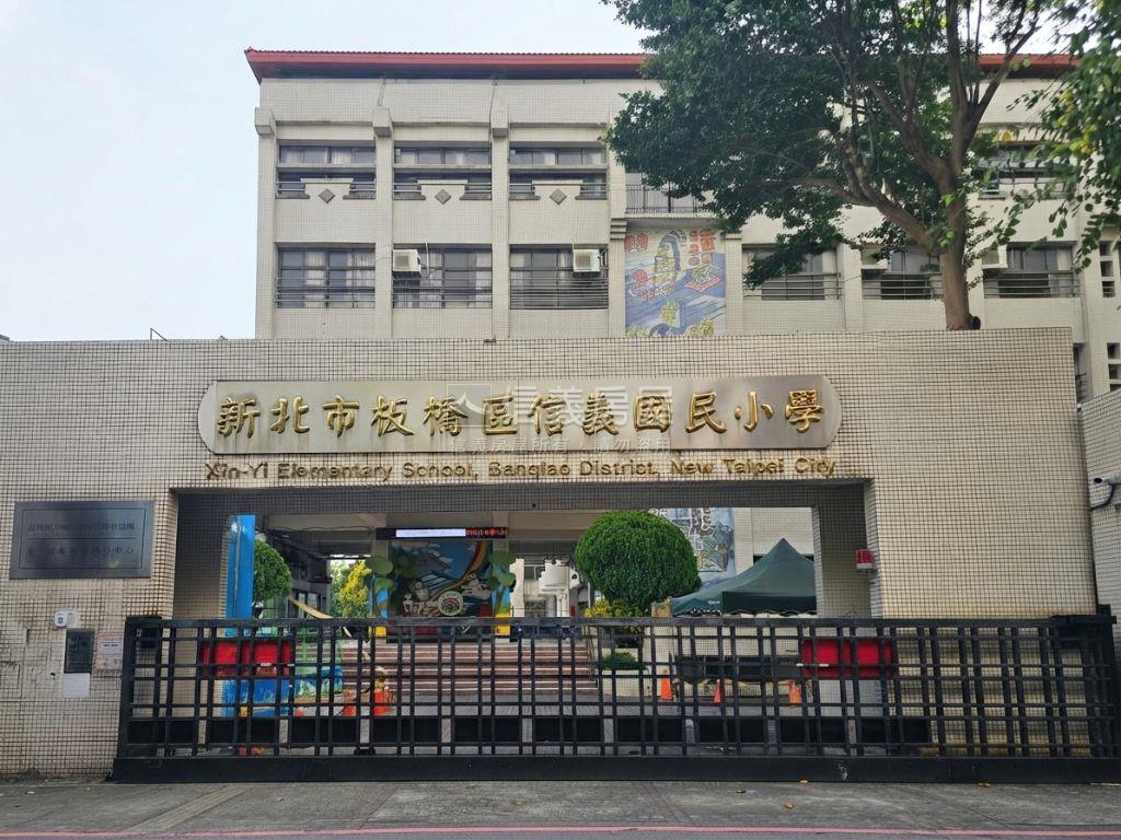 專任．綠景．生活社區三房房屋室內格局與周邊環境