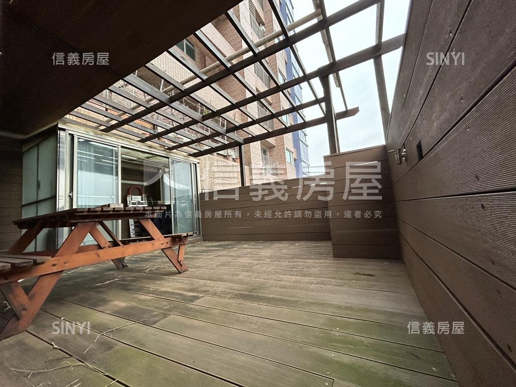 景觀露台四房平面車位房屋室內格局與周邊環境