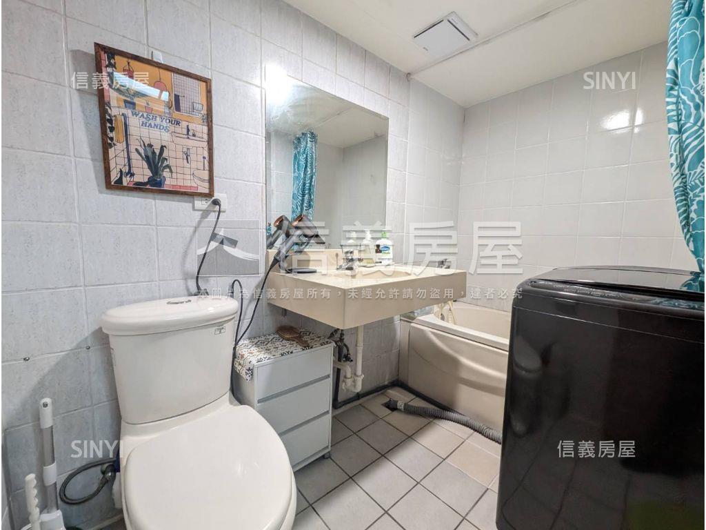 科技捷運三房車位房屋室內格局與周邊環境