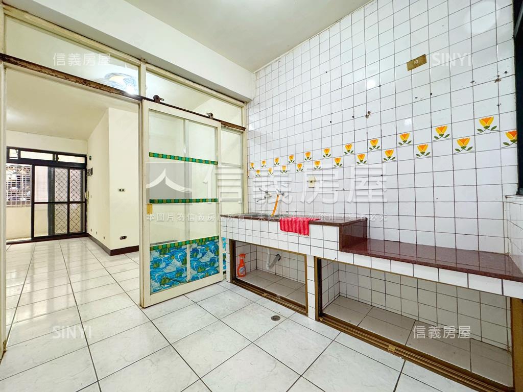 『專任亞東商圈』方正美寓房屋室內格局與周邊環境