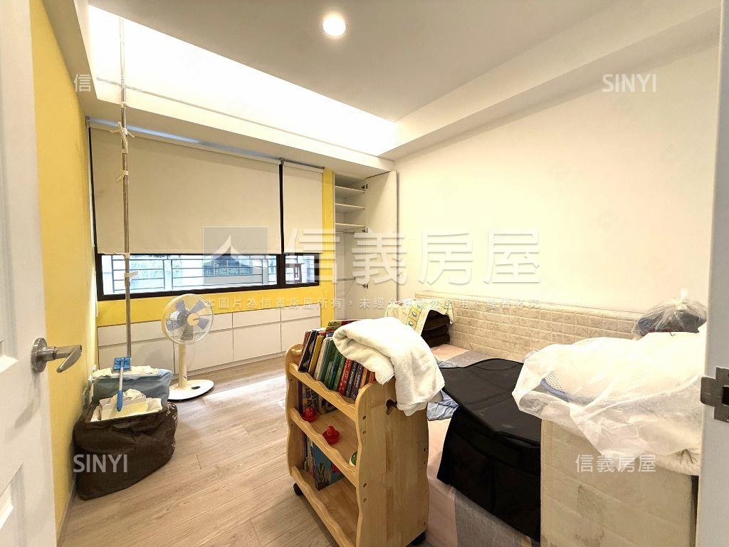 酷履幸福朝南三房車房屋室內格局與周邊環境