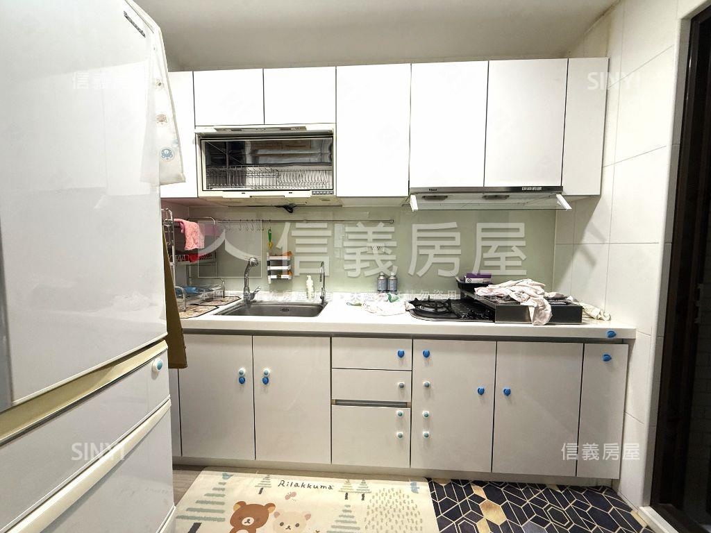 酷履幸福朝南三房車房屋室內格局與周邊環境