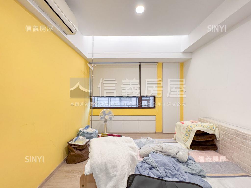 酷履幸福朝南三房車房屋室內格局與周邊環境