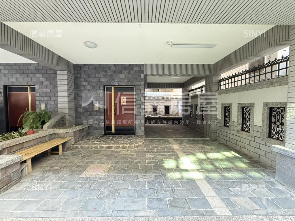 東區公園旁復興學區雙車墅房屋室內格局與周邊環境