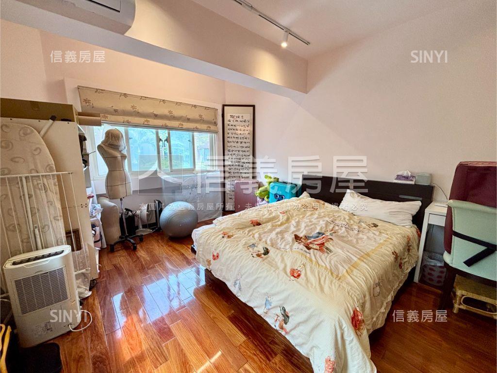 天母綠景社區管理３房房屋室內格局與周邊環境