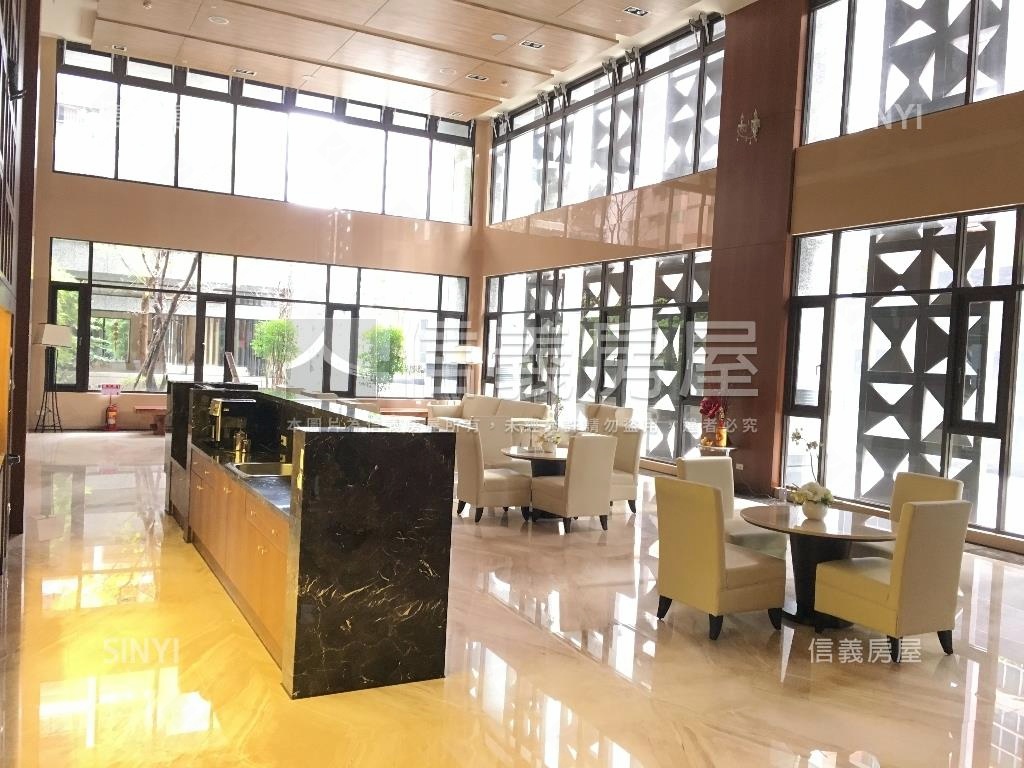 凰璽藝文景觀美妝四房雙車房屋室內格局與周邊環境