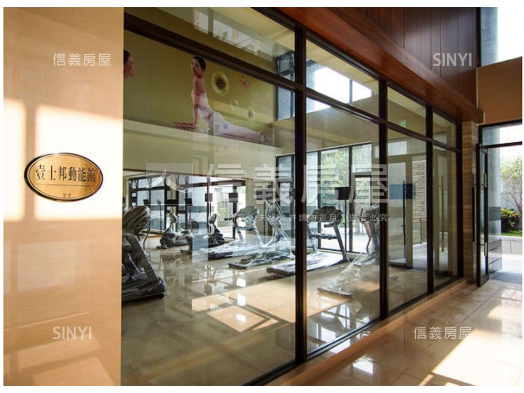 凰璽藝文景觀四房雙車位房屋室內格局與周邊環境