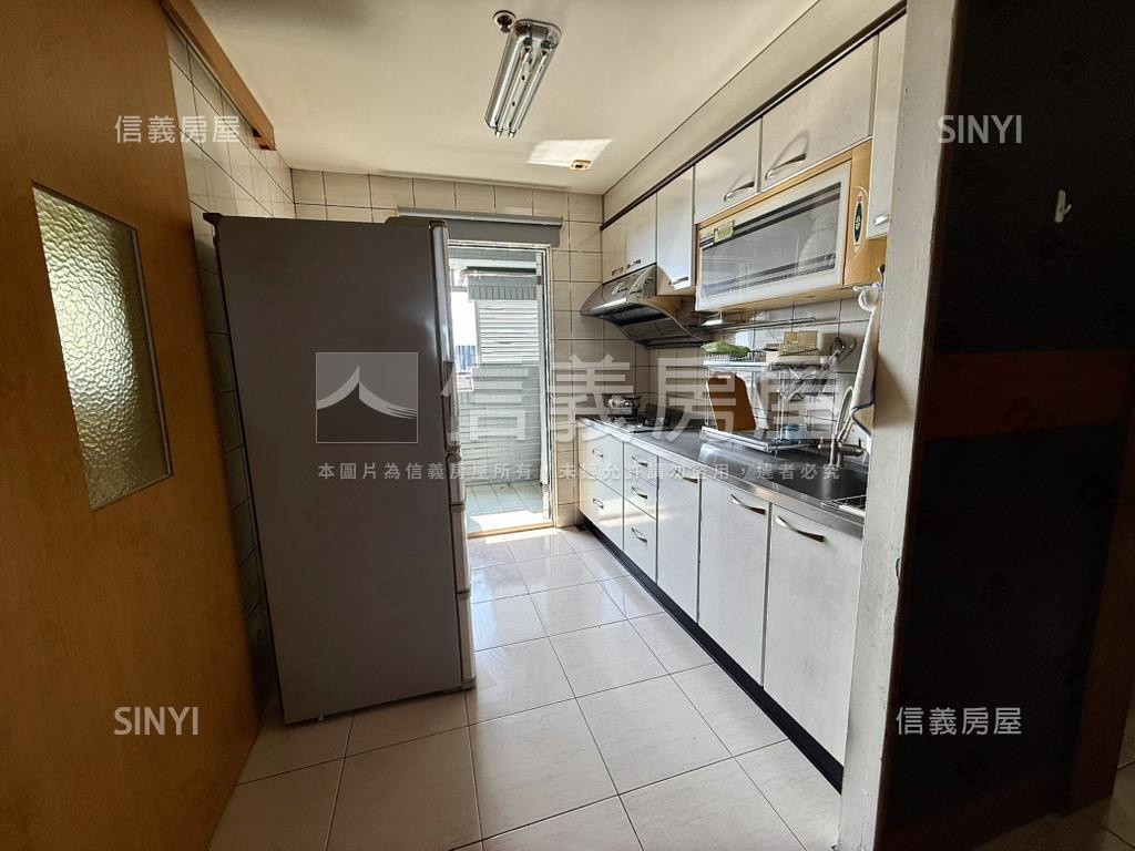 力．漢我一起念四房平車房屋室內格局與周邊環境