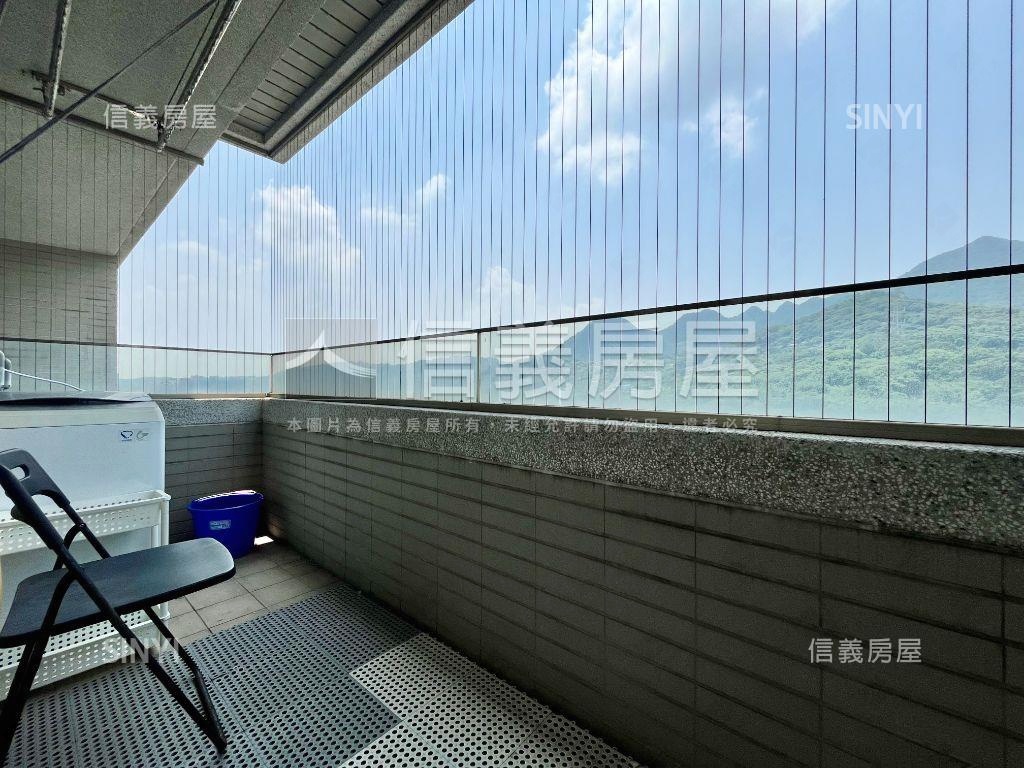 伴月灣明亮兩房有車位房屋室內格局與周邊環境