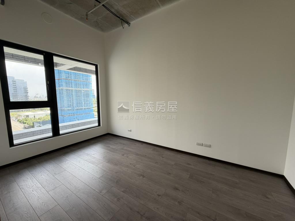 專任＿邊間家居璽玉房屋室內格局與周邊環境