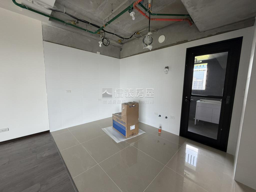 專任＿邊間家居璽玉房屋室內格局與周邊環境