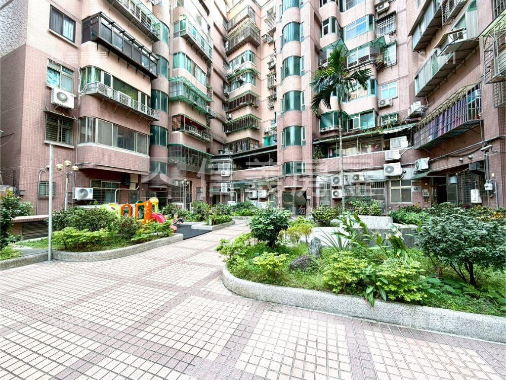 光榮繁華＊佳瑪商圈金店面房屋室內格局與周邊環境