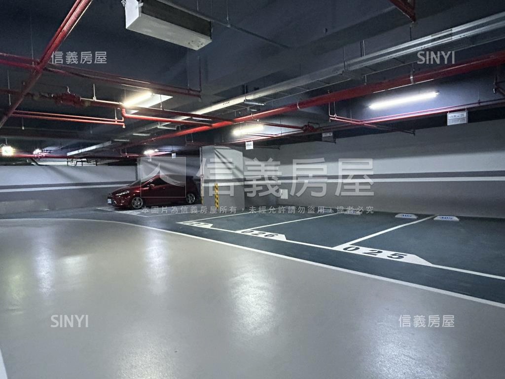 高鐵特區佳展大展３房平車房屋室內格局與周邊環境