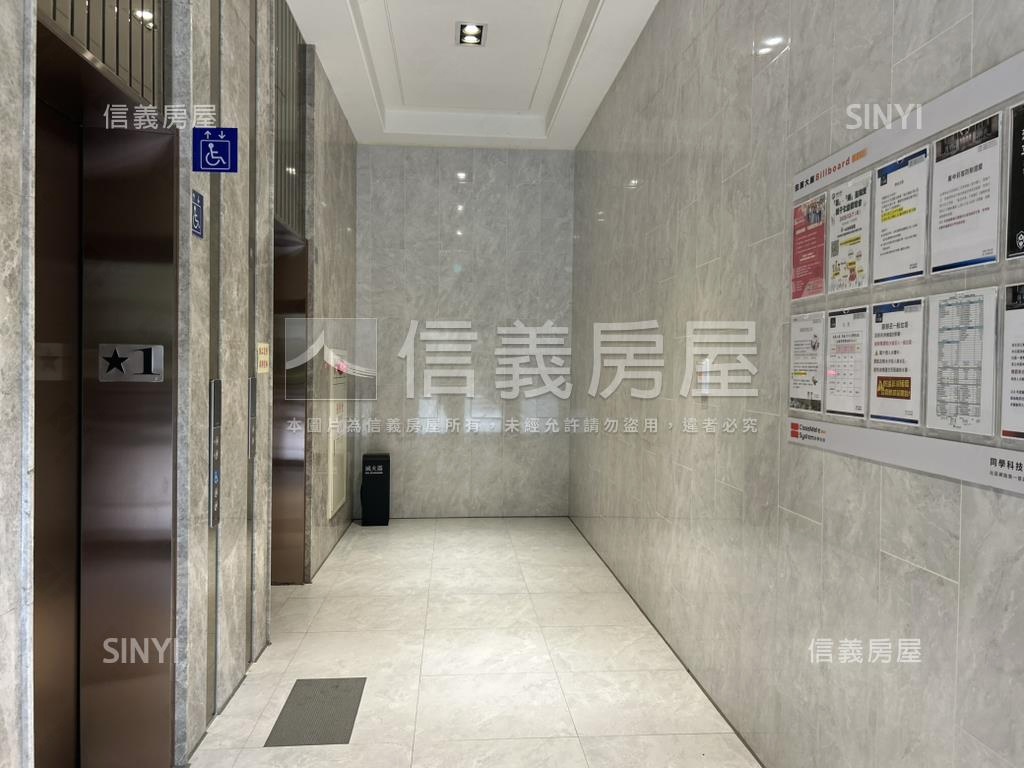 高鐵特區佳展大展３房平車房屋室內格局與周邊環境