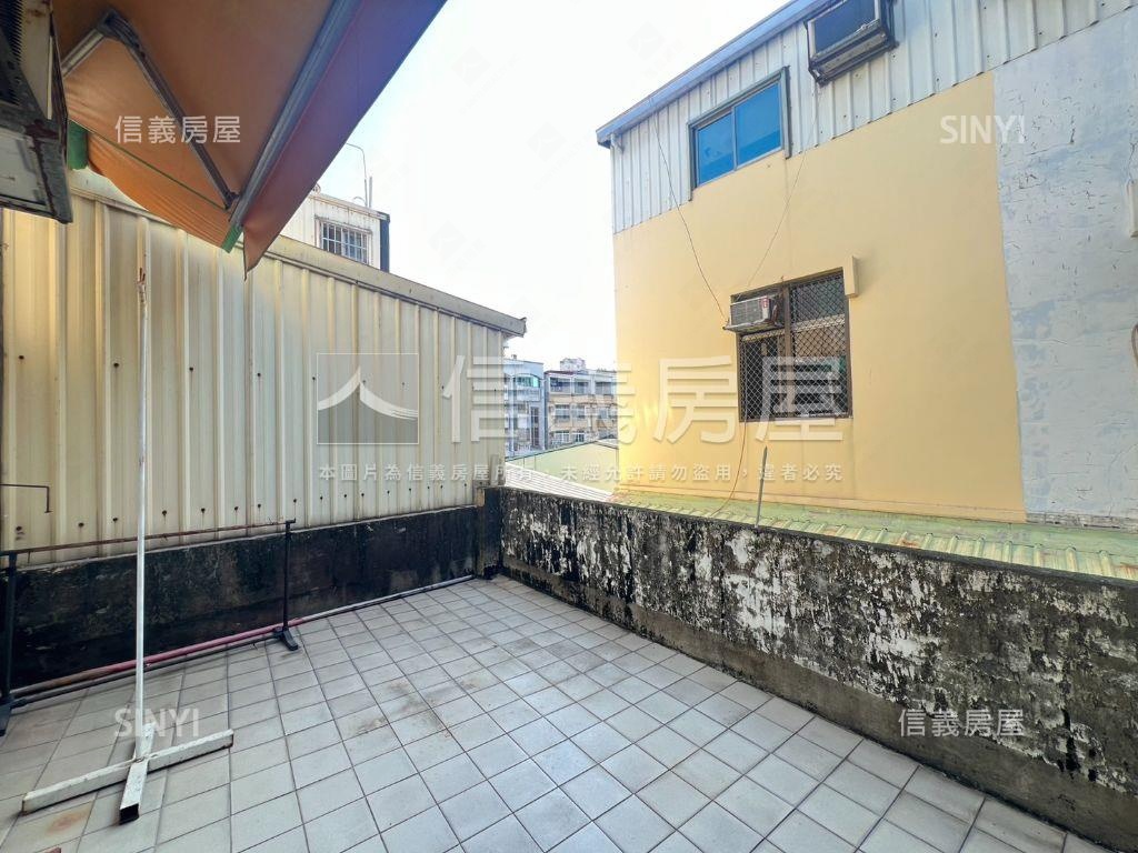 新市市中心懷舊透天房屋室內格局與周邊環境