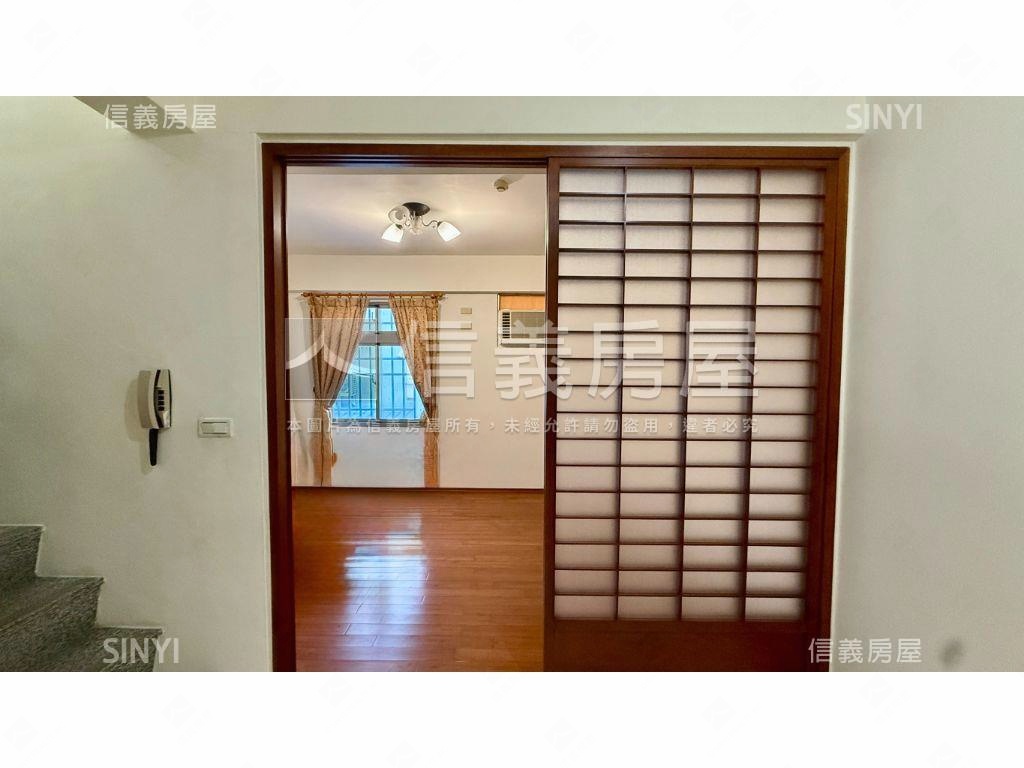 稀有低總價!挑高雙車透天房屋室內格局與周邊環境