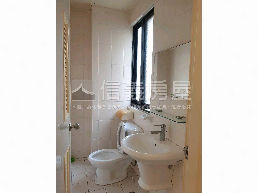 中港芬蘭ＩＩ溫馨美墅房屋室內格局與周邊環境