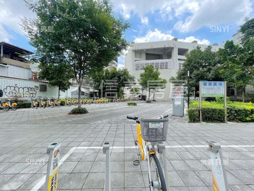 倒數換約馥華艾美三房車位房屋室內格局與周邊環境