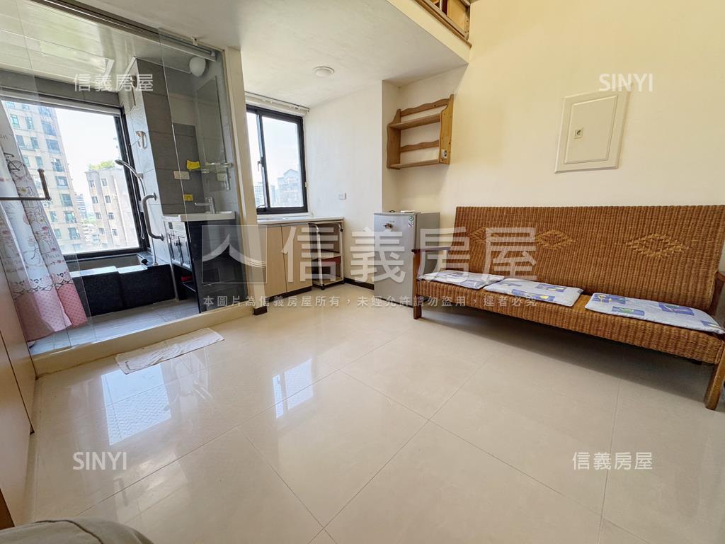 近捷運精緻美套房房屋室內格局與周邊環境