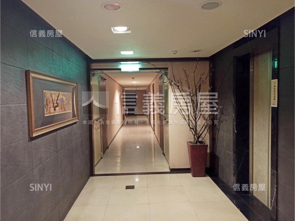 近捷運精緻美套房房屋室內格局與周邊環境