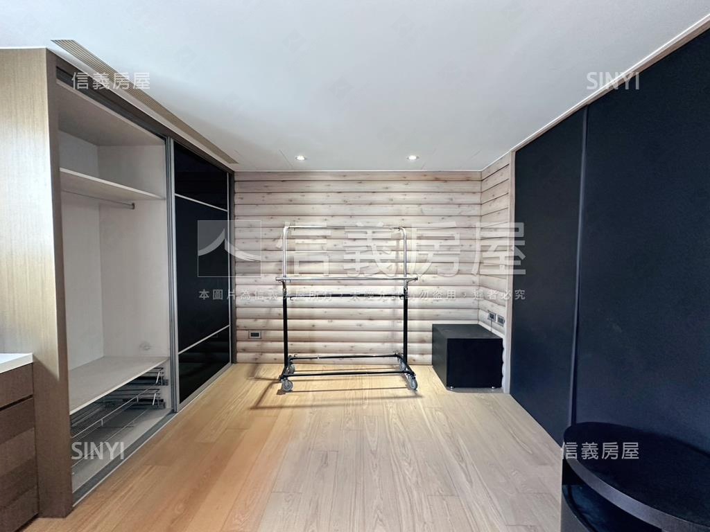 龜山稀有全裝潢電梯別墅房屋室內格局與周邊環境