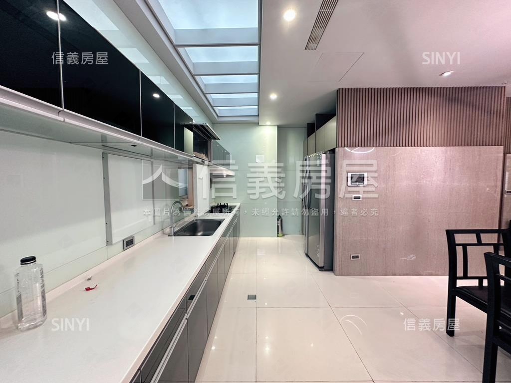 龜山稀有全裝潢電梯別墅房屋室內格局與周邊環境