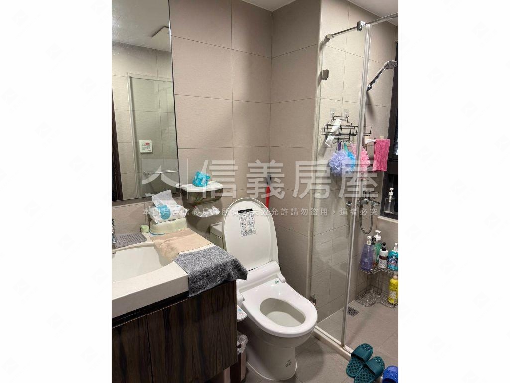 陽光新未來２＋１附車位房屋室內格局與周邊環境