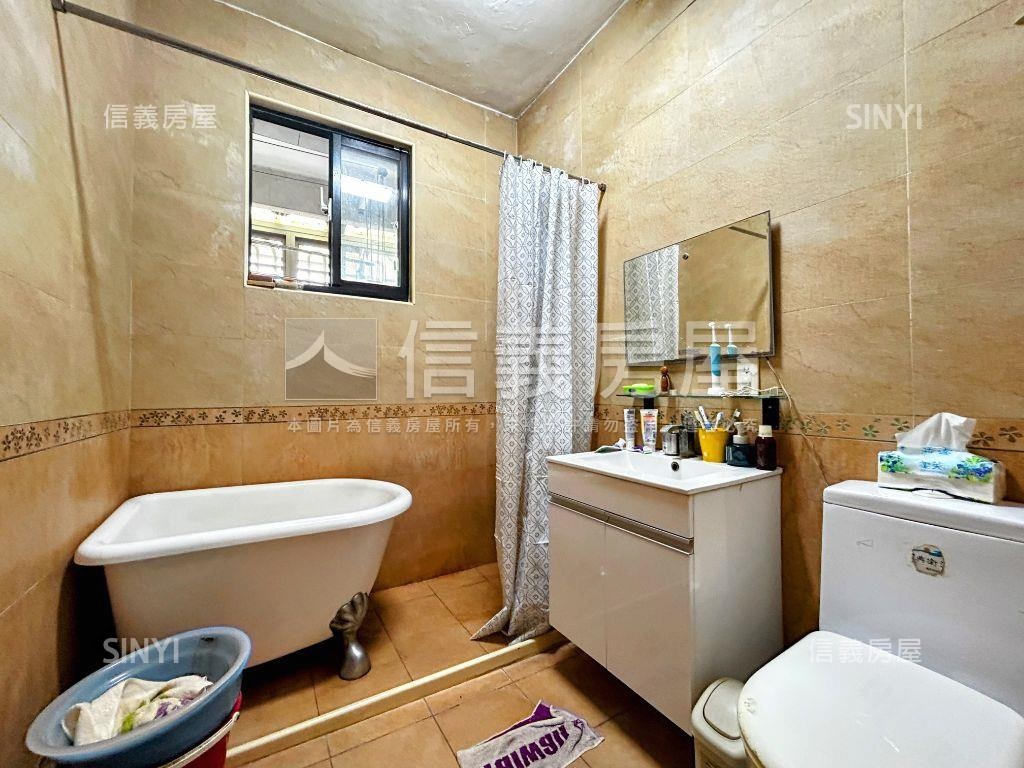 忠義頂級美寓房屋室內格局與周邊環境