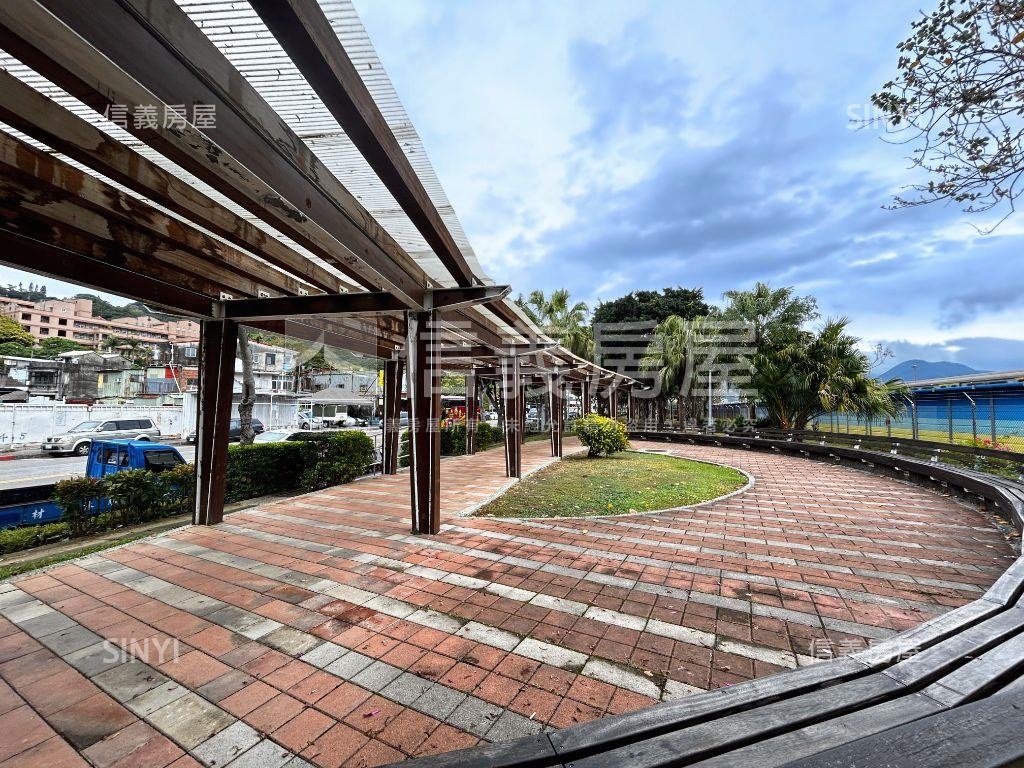 忠義頂級美寓房屋室內格局與周邊環境