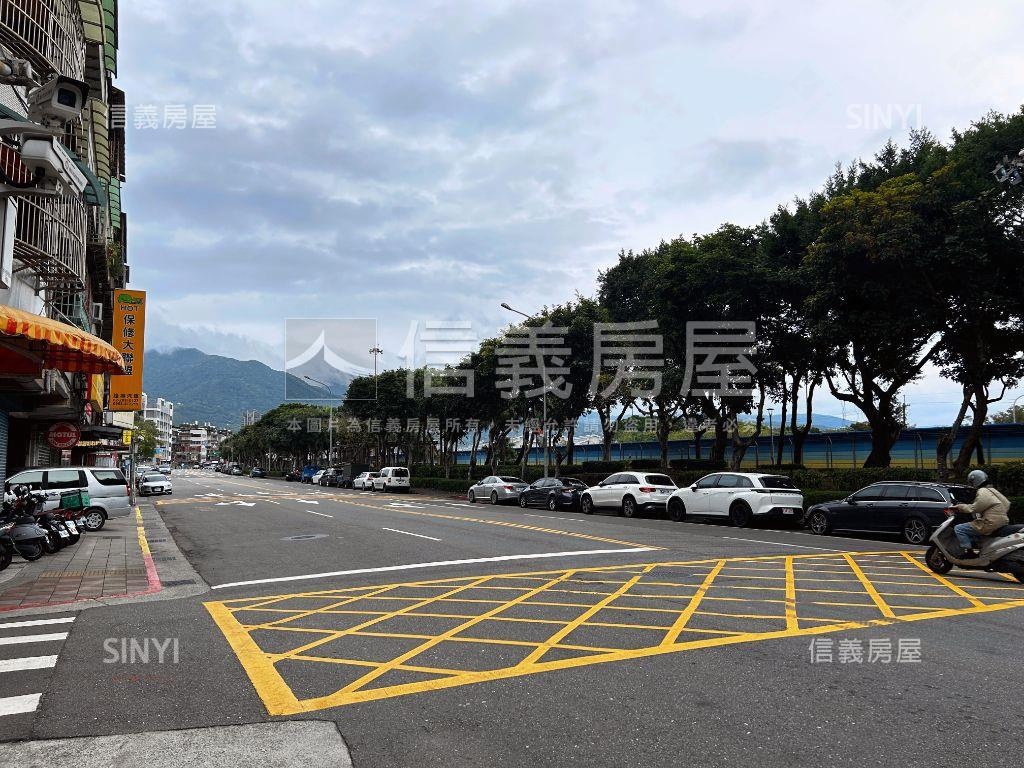 忠義頂級美寓房屋室內格局與周邊環境