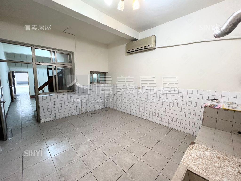 近學區大地坪臨路透天房屋室內格局與周邊環境