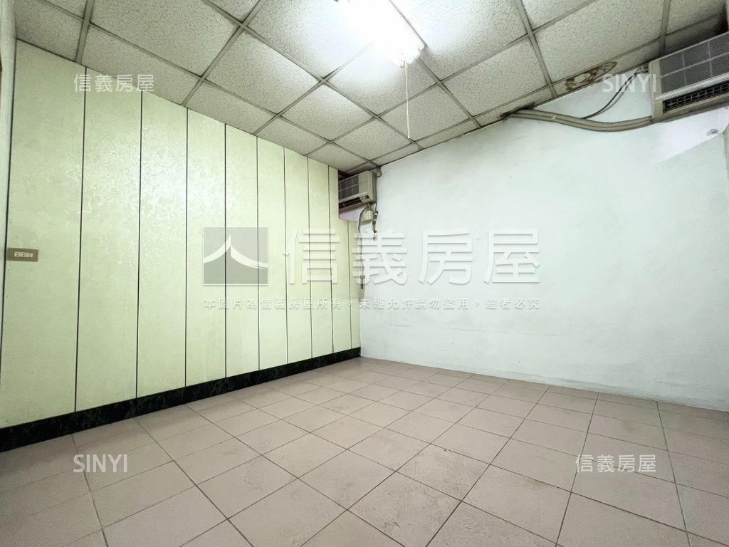 近學區大地坪臨路透天房屋室內格局與周邊環境