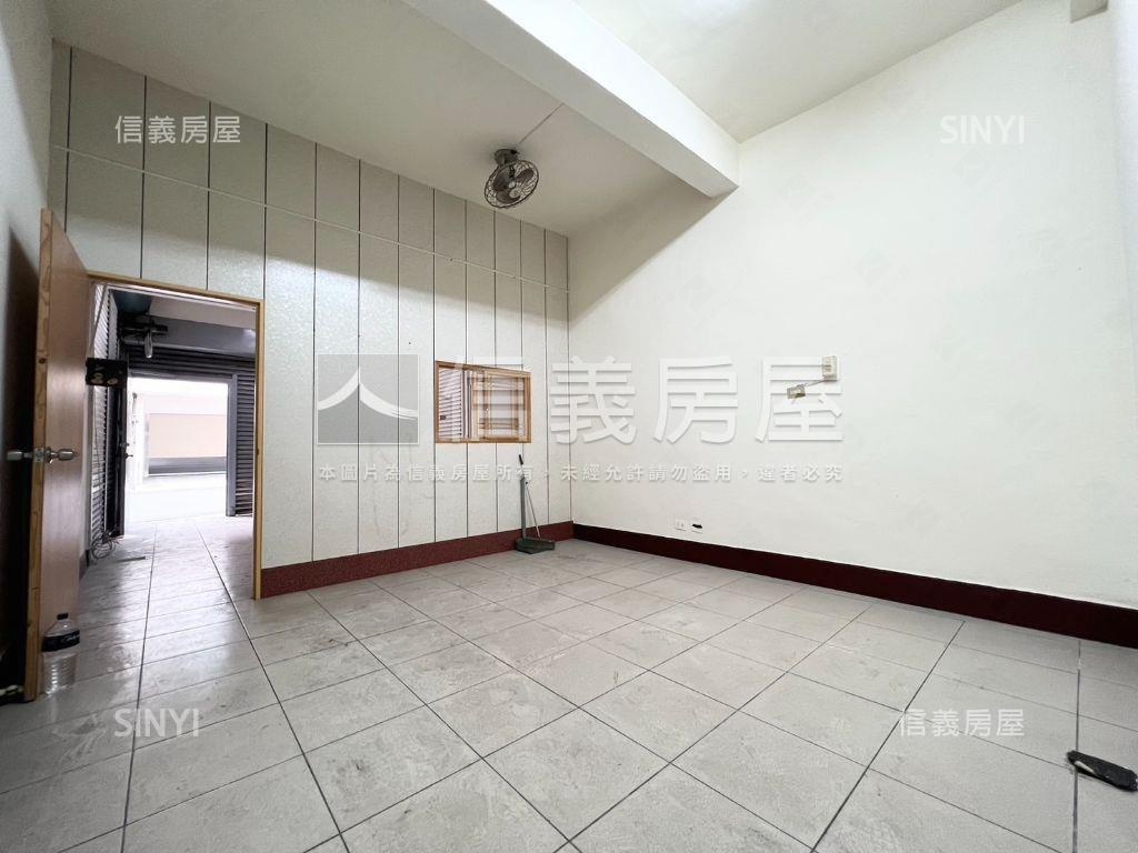 近學區大地坪臨路透天房屋室內格局與周邊環境