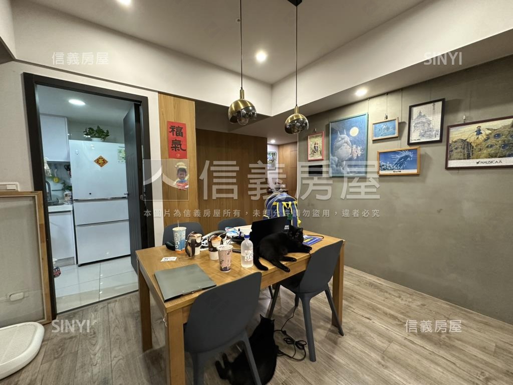 高樓層設計師的家房屋室內格局與周邊環境