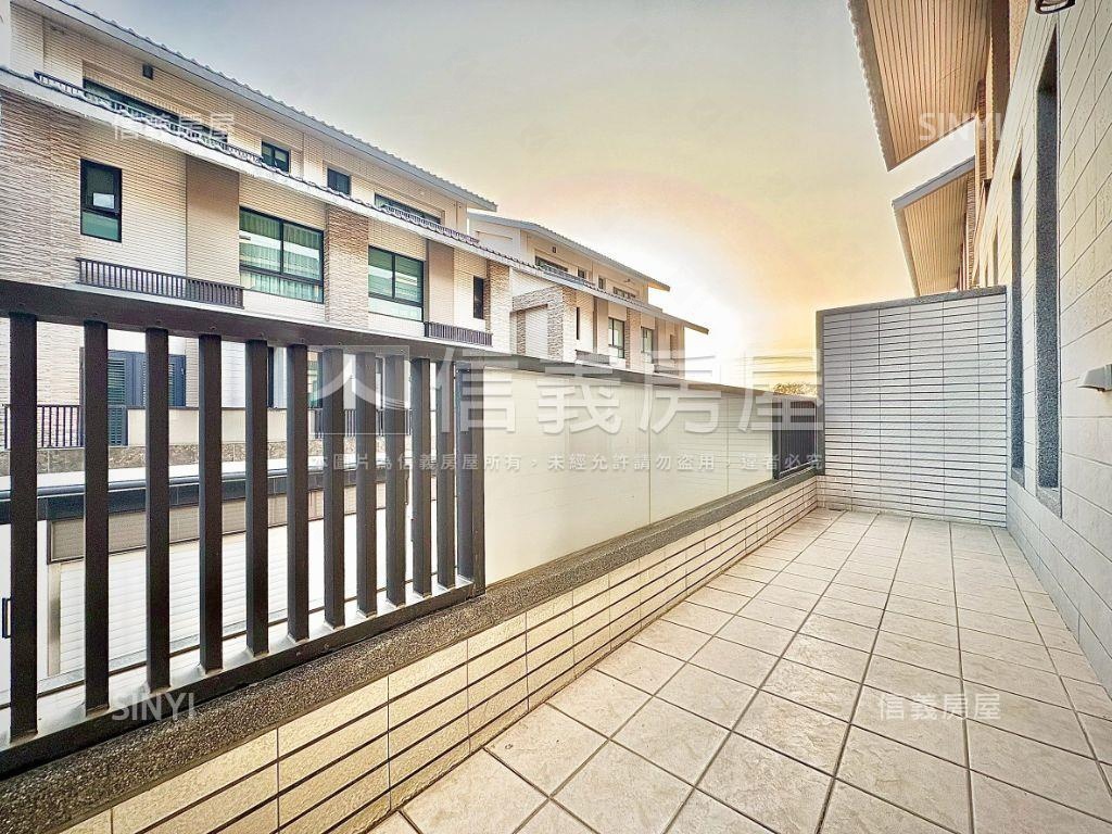 ＬＭ｜大面寬朝南雙車別墅房屋室內格局與周邊環境