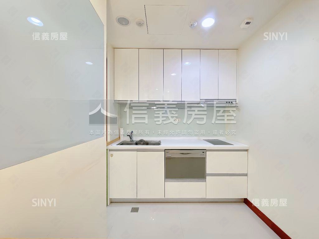 富堡晶樺精品１＋１房屋室內格局與周邊環境