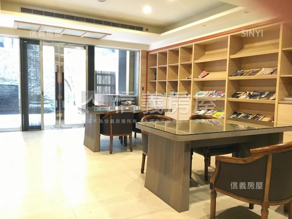 富堡晶樺精品１＋１房屋室內格局與周邊環境