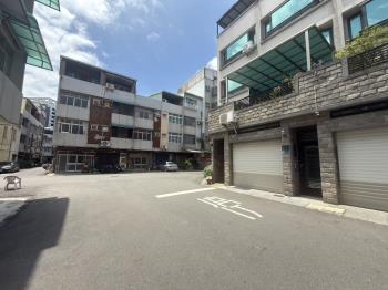 東區｜仁和路經典透天