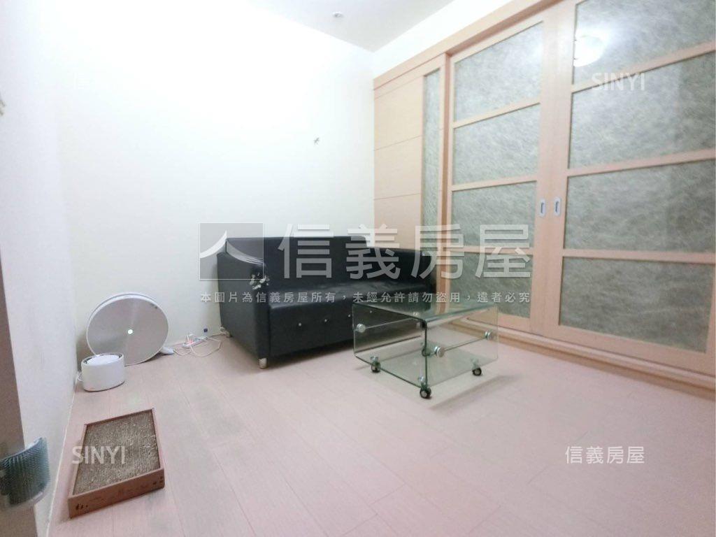 農十六高樓採光宅房屋室內格局與周邊環境