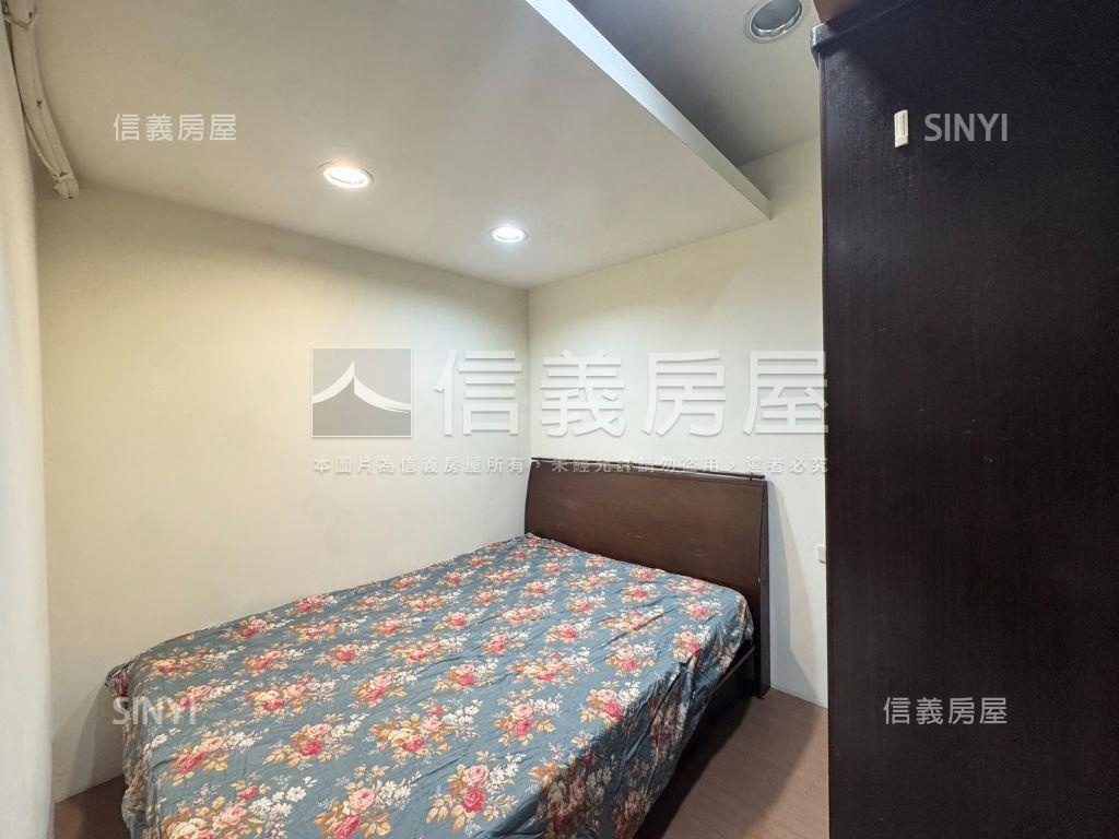 近公園電梯三房房屋室內格局與周邊環境