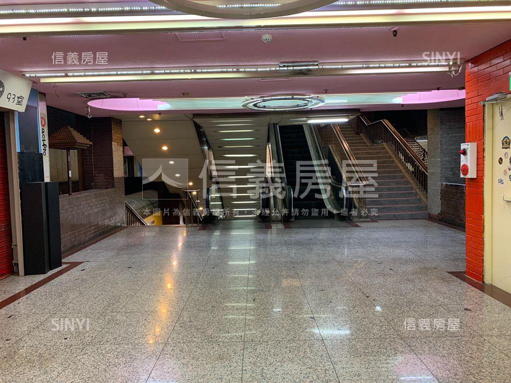 西門町獅子林商場２房屋室內格局與周邊環境