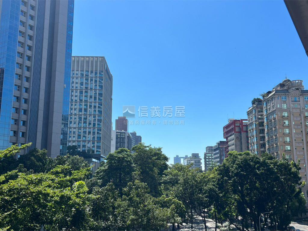 百達馥麗Ｂ１高樓層平車房屋室內格局與周邊環境