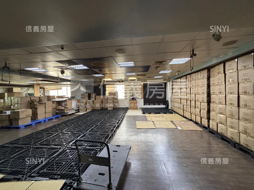 洛克婓勒大坪數高樓商辦房屋室內格局與周邊環境