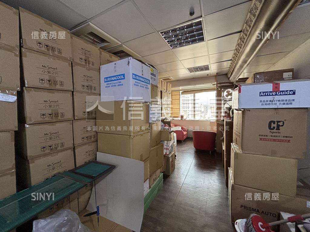 洛克婓勒大坪數高樓商辦房屋室內格局與周邊環境