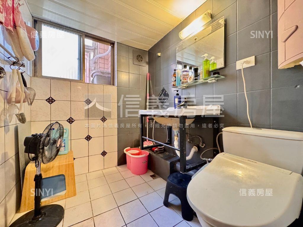 亞東捷運－綠寶石夢幻３房房屋室內格局與周邊環境