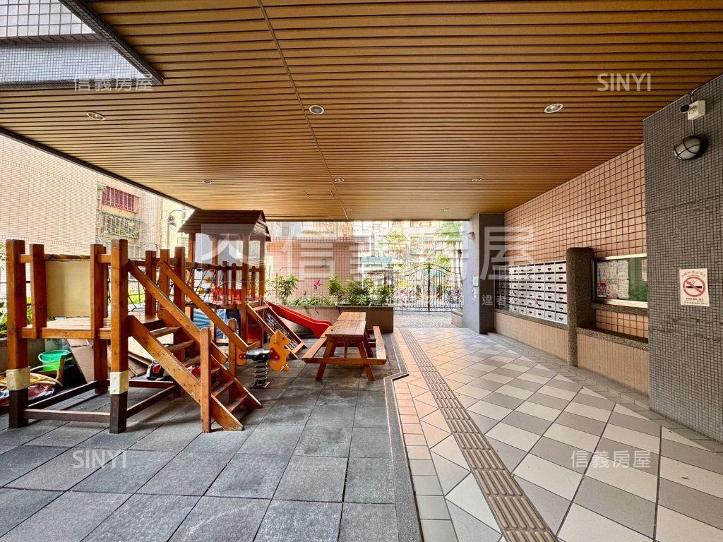 亞東捷運－綠寶石夢幻３房房屋室內格局與周邊環境