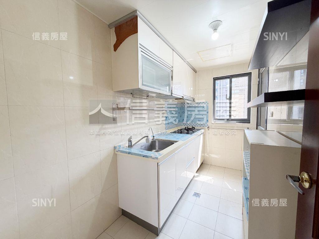 新東方花園採光明亮美三房房屋室內格局與周邊環境