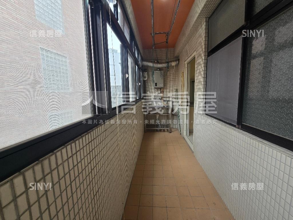 美校精華美寓房屋室內格局與周邊環境