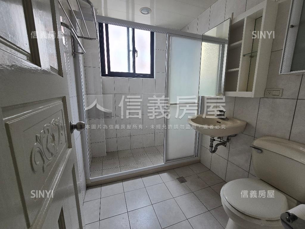 美校精華美寓房屋室內格局與周邊環境