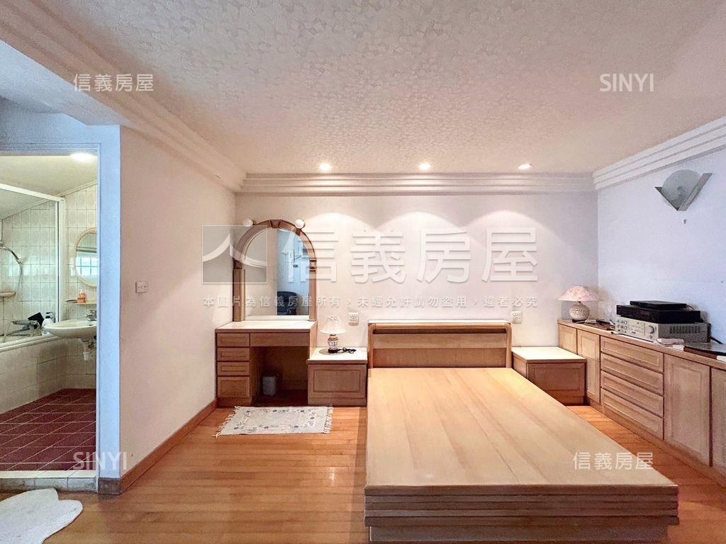 名人巷諾貝爾庭院別墅房屋室內格局與周邊環境